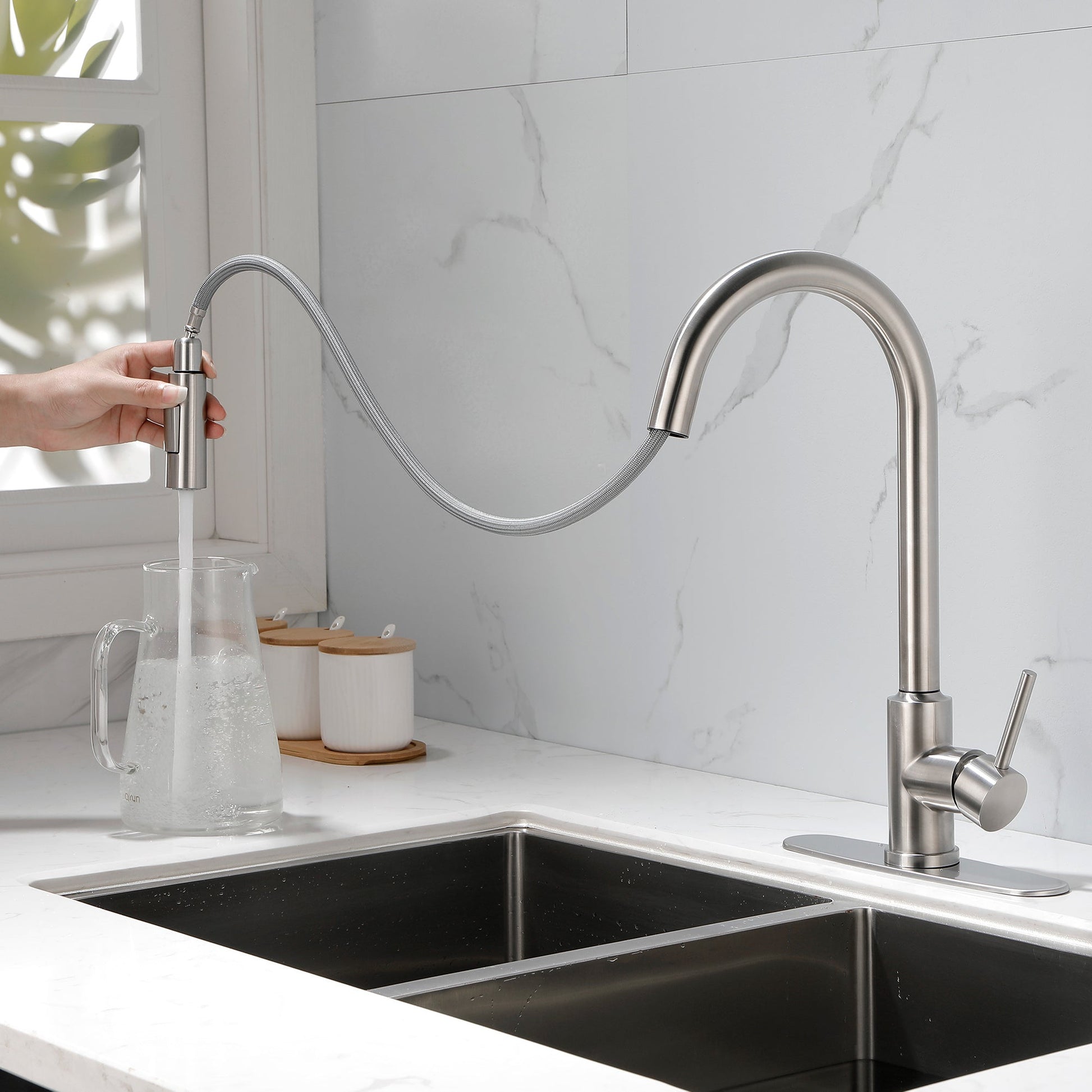 Stainless Steel Kitchen Sink Faucet With Pull-down Sprayer Ohberri
