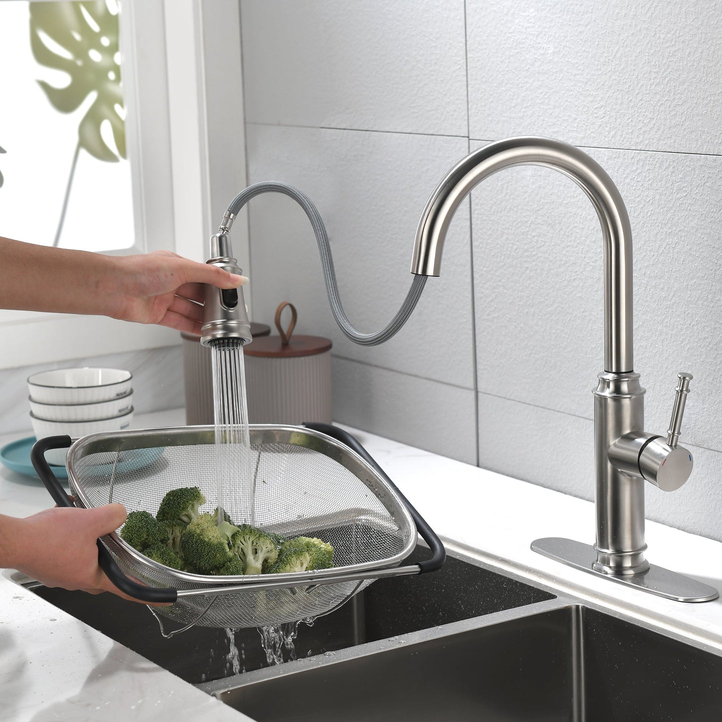 Single Handle High  Pull Out Kitchen Faucet- Stainless Steel Ohberri