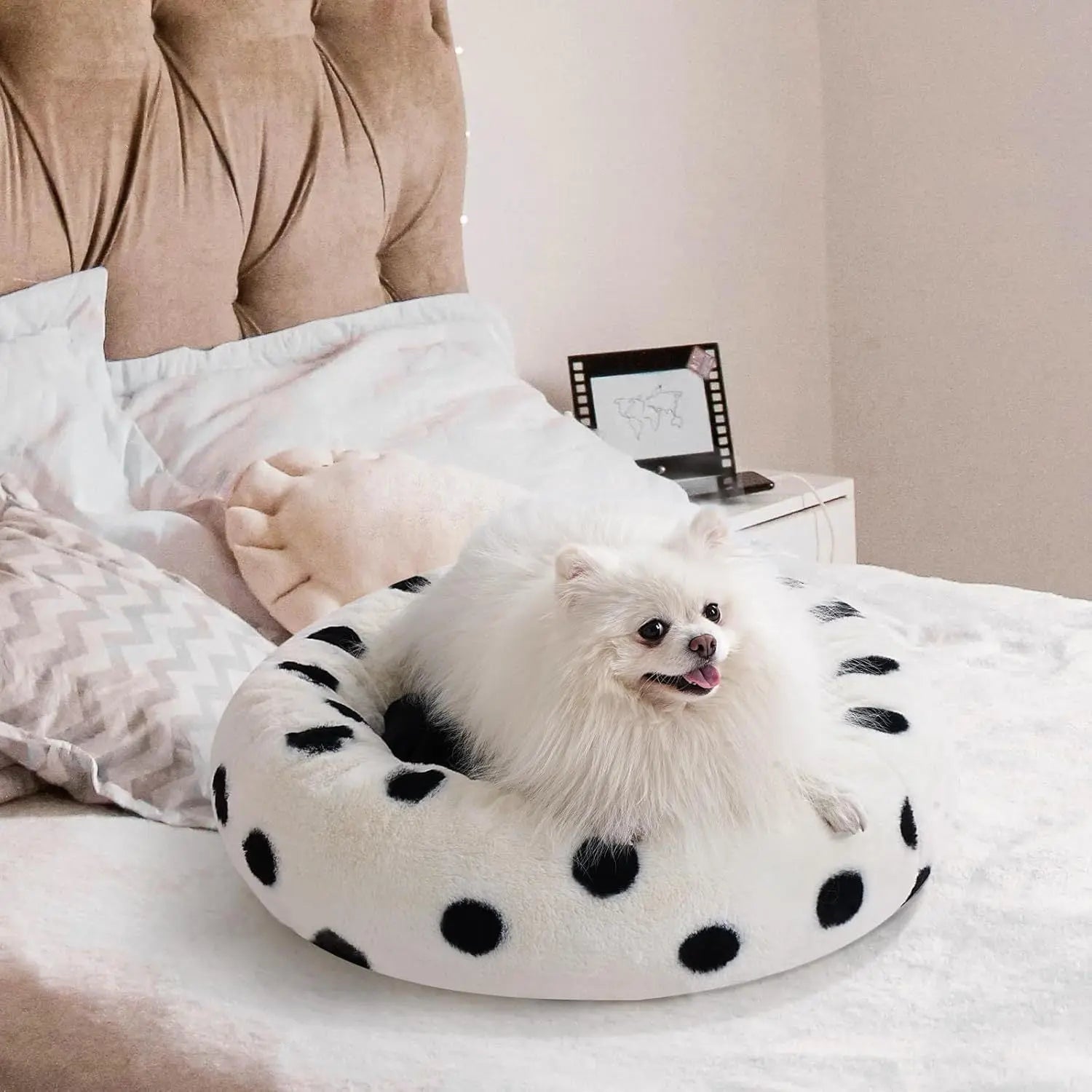 MEWOOFUN Donut Cat Bed For Indoor Cats - 23 Inch Round Washable Pet Bed With Non-Slip Bottom, Plush Fluffy Small Dog Bed For Puppies & Kittens, Black Dot My Store