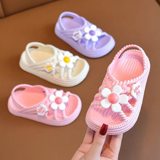 2024 New Children's Slippers Summer Girls and Boys Bathroom Home Anti slip Beach Shoes Soft Soled Baby Sandals Ohberri