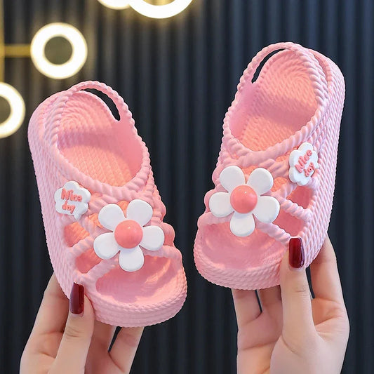 2024 New Children's Slippers Summer Girls and Boys Bathroom Home Anti slip Beach Shoes Soft Soled Baby Sandals Ohberri