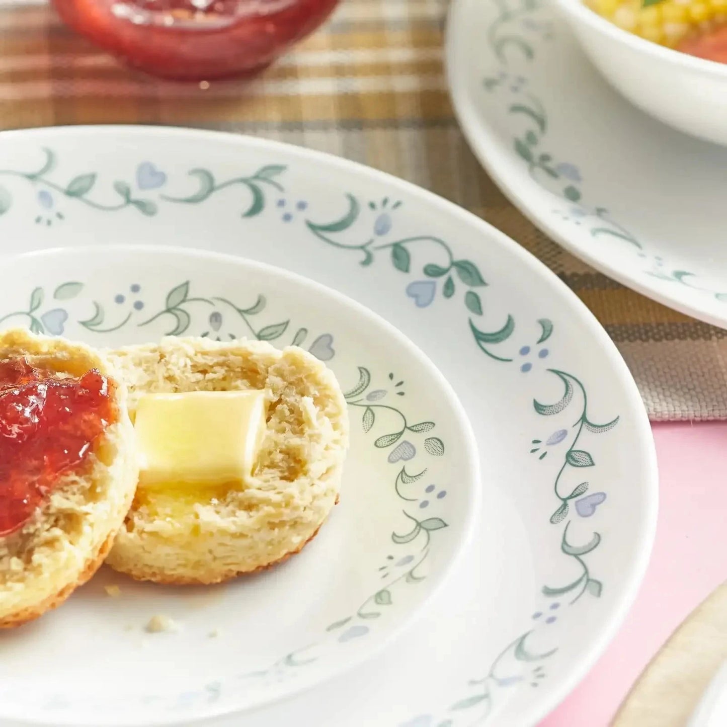 Country Cottage, White and Green Round 12-Piece Dinnerware Set Ohberri