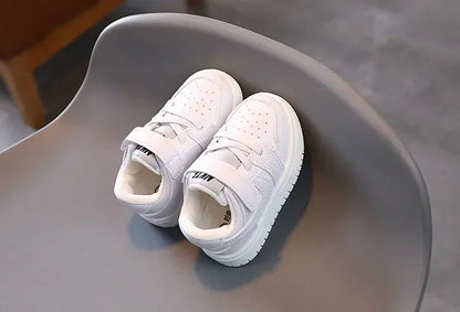 2025 New Toddler Baby Kids Fashion Design Walking Shoes Sneakers White Non-slip Casual Shoes Boys Breathable Outdoor Board Shoes Ohberri