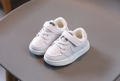 2025 New Toddler Baby Kids Fashion Design Walking Shoes Sneakers White Non-slip Casual Shoes Boys Breathable Outdoor Board Shoes Ohberri