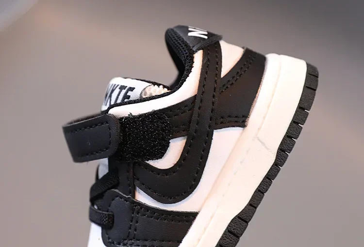 2025 New Toddler Baby Kids Fashion Design Walking Shoes Sneakers White Non-slip Casual Shoes Boys Breathable Outdoor Board Shoes Ohberri