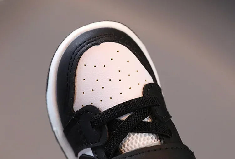 2025 New Toddler Baby Kids Fashion Design Walking Shoes Sneakers White Non-slip Casual Shoes Boys Breathable Outdoor Board Shoes Ohberri