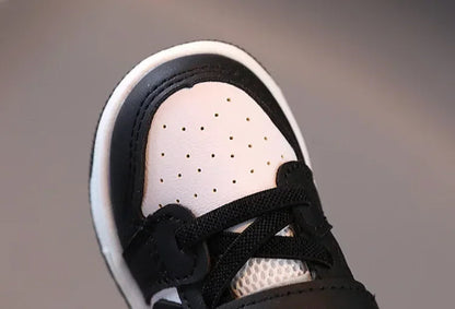 2025 New Toddler Baby Kids Fashion Design Walking Shoes Sneakers White Non-slip Casual Shoes Boys Breathable Outdoor Board Shoes Ohberri