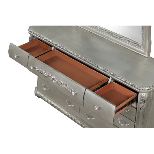 Traditional Style 4 Pc Queen Bedroom Set With Upholstered Crystal-Tufted bed Made with Wood in Silver - Ohberri