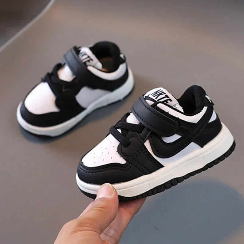 2025 New Toddler Baby Kids Fashion Design Walking Shoes Sneakers White Non-slip Casual Shoes Boys Breathable Outdoor Board Shoes Ohberri