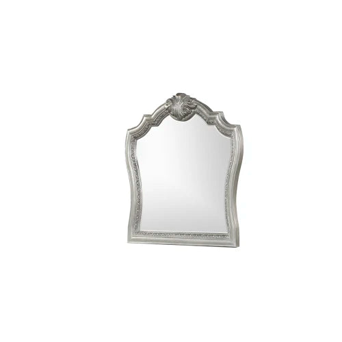 Traditional Style 4 Pc Queen Bedroom Set With Upholstered Crystal-Tufted bed Made with Wood in Silver - Ohberri