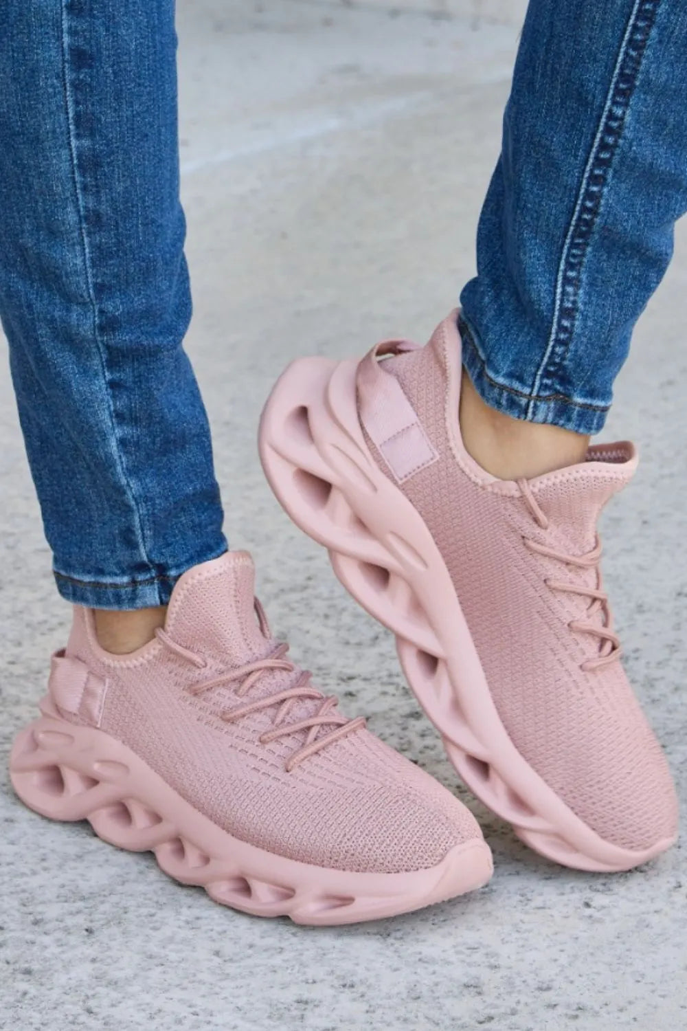 fe7c1397-26a4-4e61-8ab0-fcce2261dd23-Max